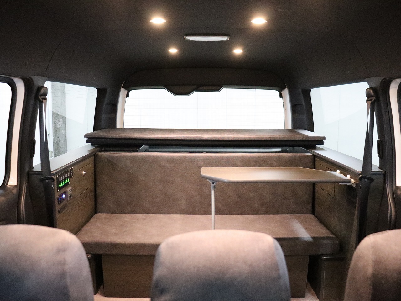 キャンピングカーバンコン