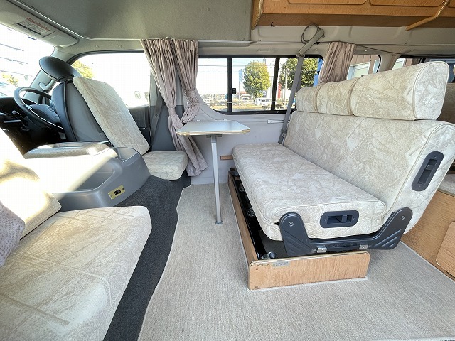 キャンピングカーバンコン