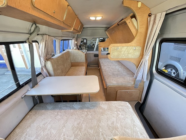 キャンピングカーバンコン