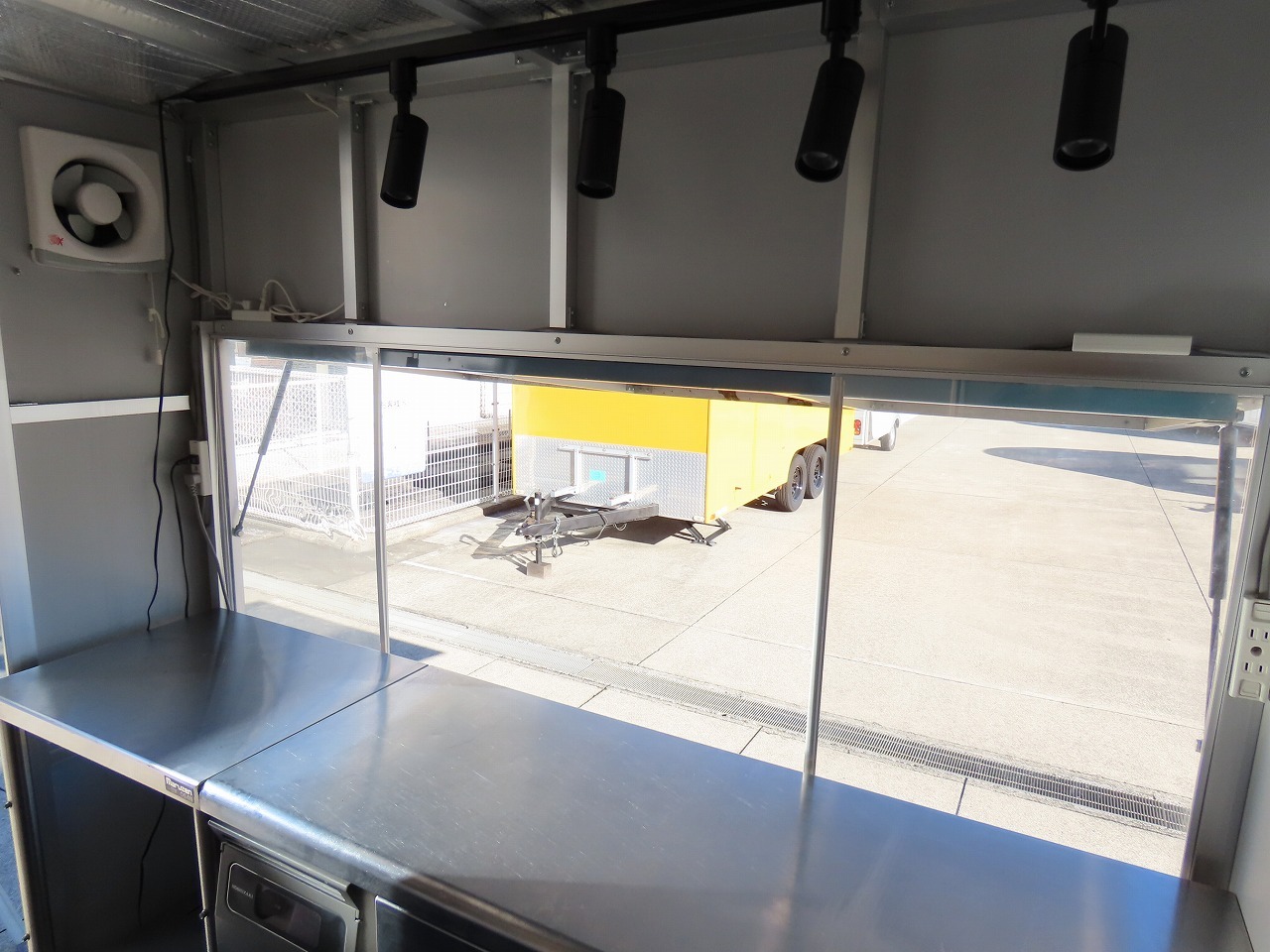 スズキキャリイ