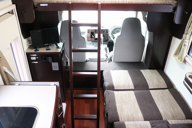 キャンピングカーキャブコン