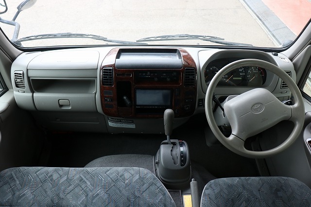 キャンピングカーキャブコン