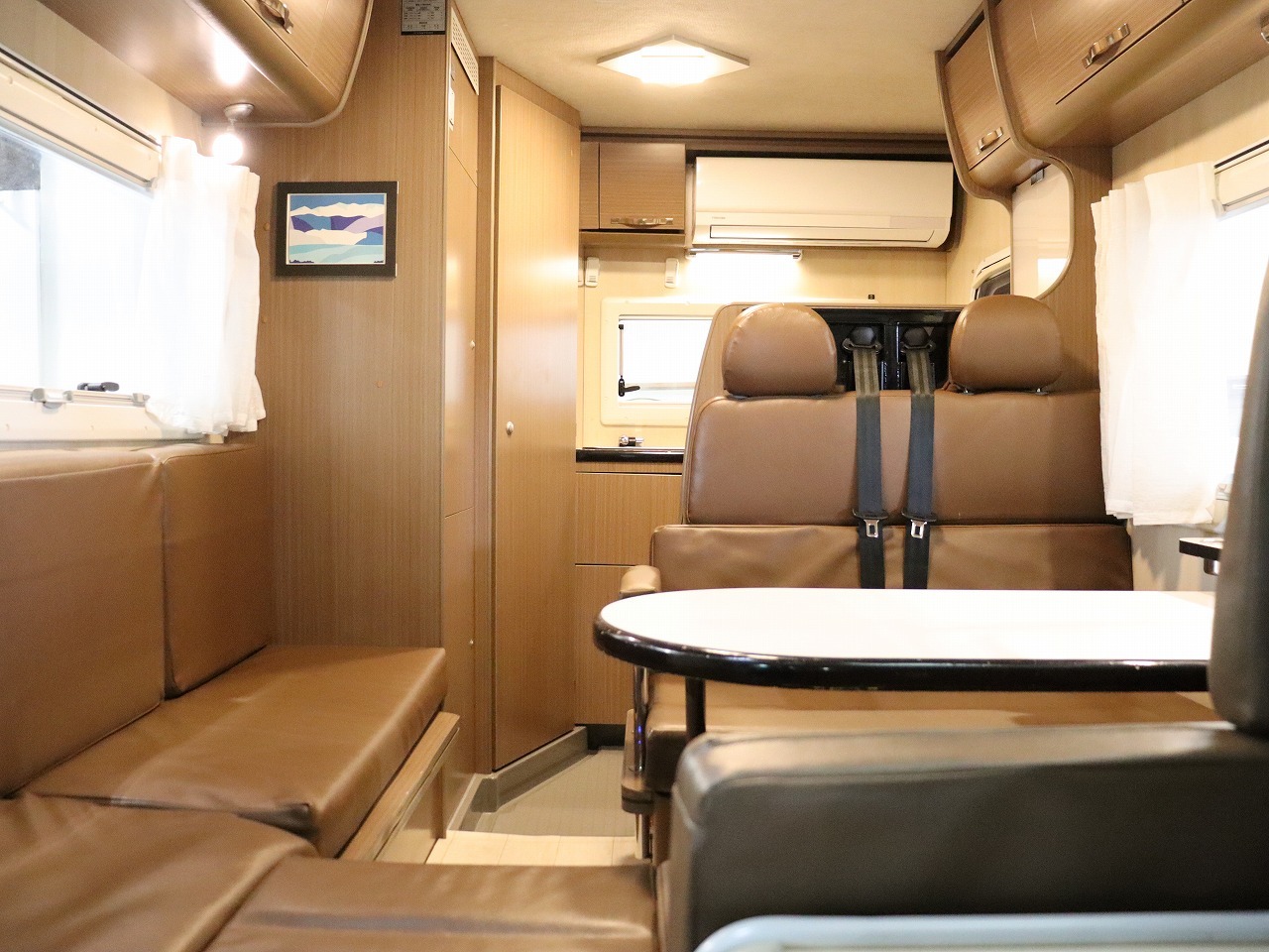 キャンピングカーキャブコン