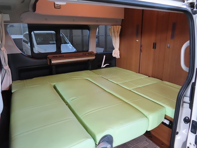 キャンピングカーバンコン