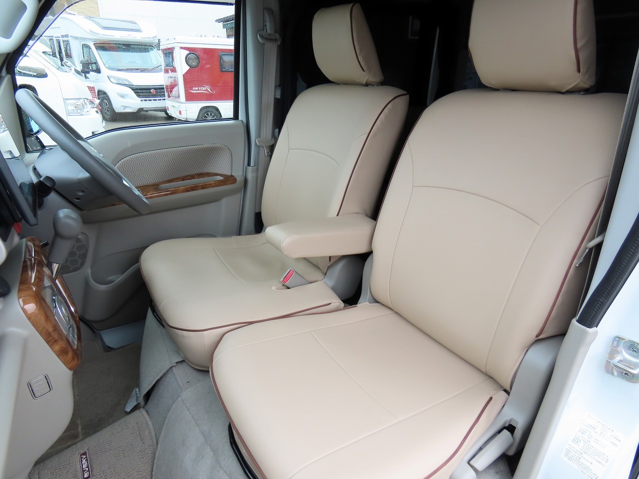 キャンピングカー軽キャンパー