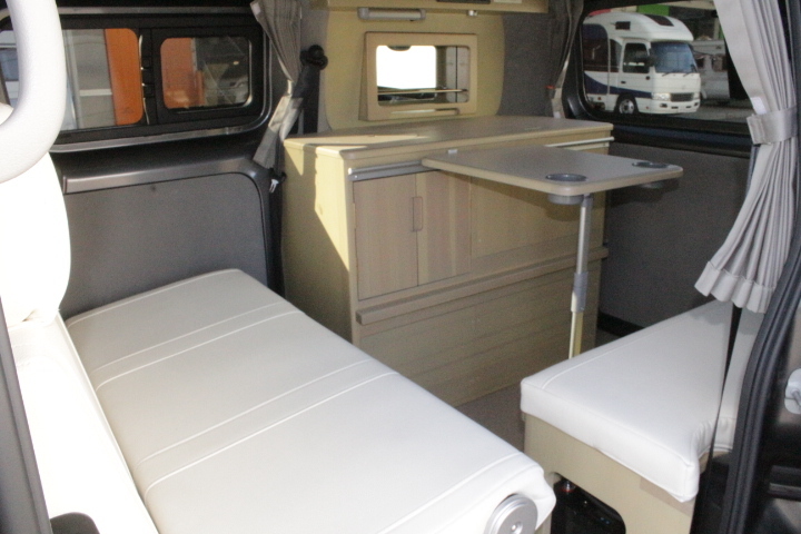 キャンピングカーバンコン