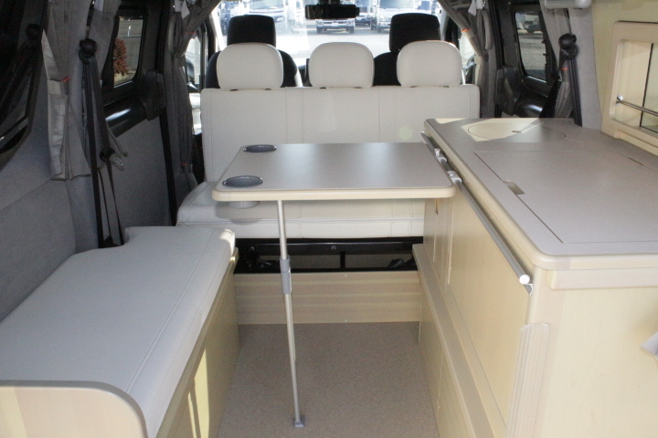 キャンピングカーバンコン