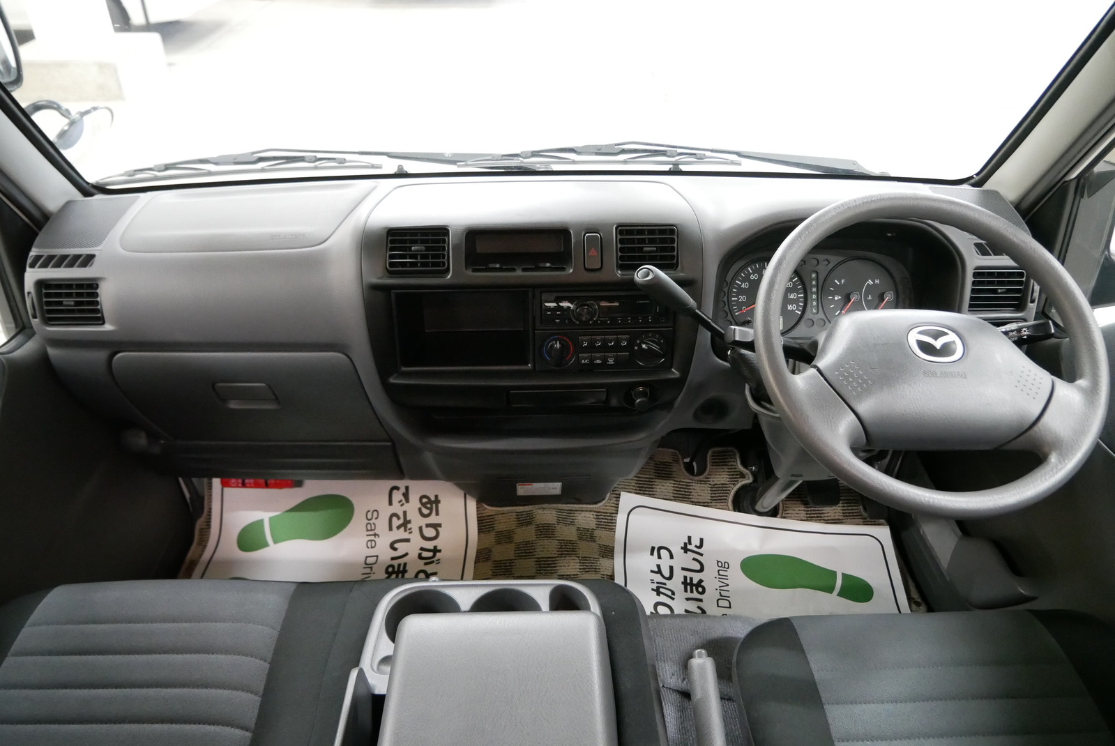 キャンピングカーキャブコン