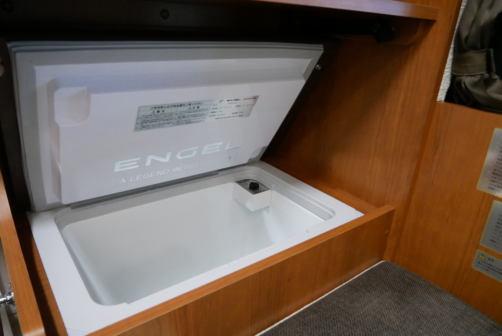 キャンピングカーキャブコン