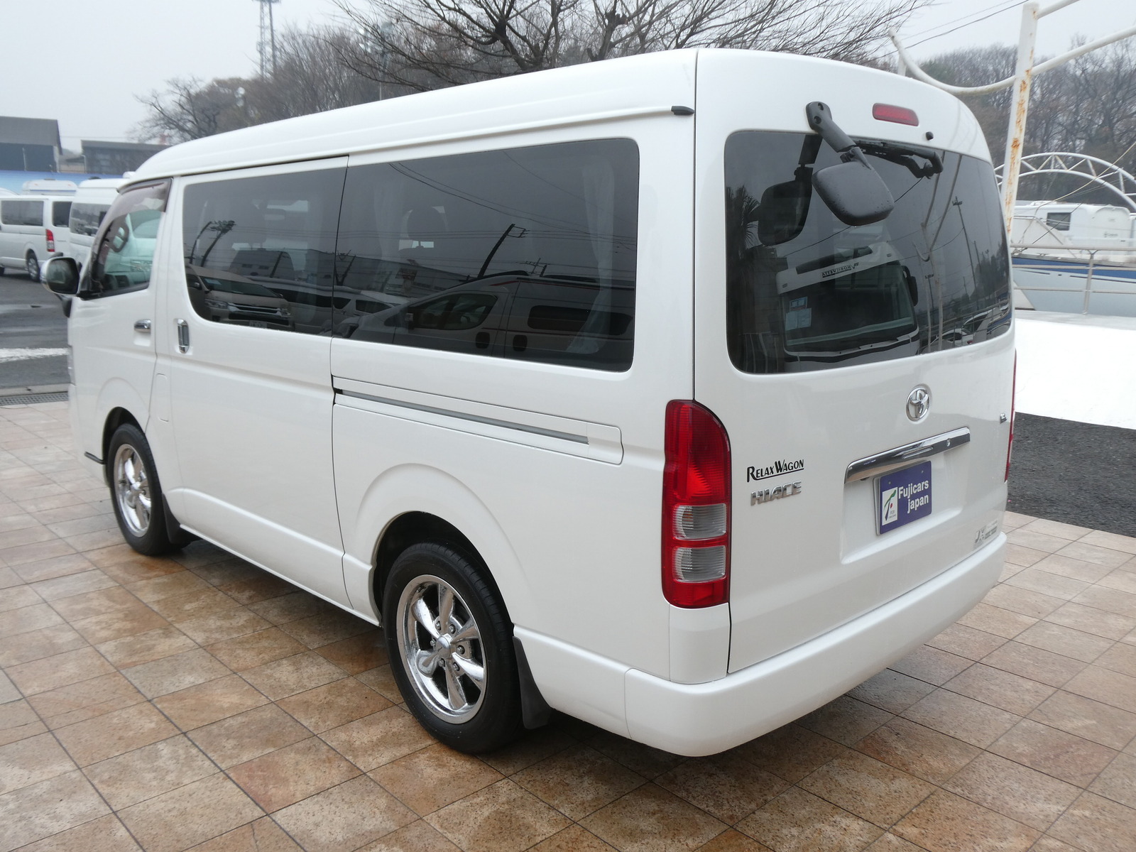 キャンピングカーバンコン