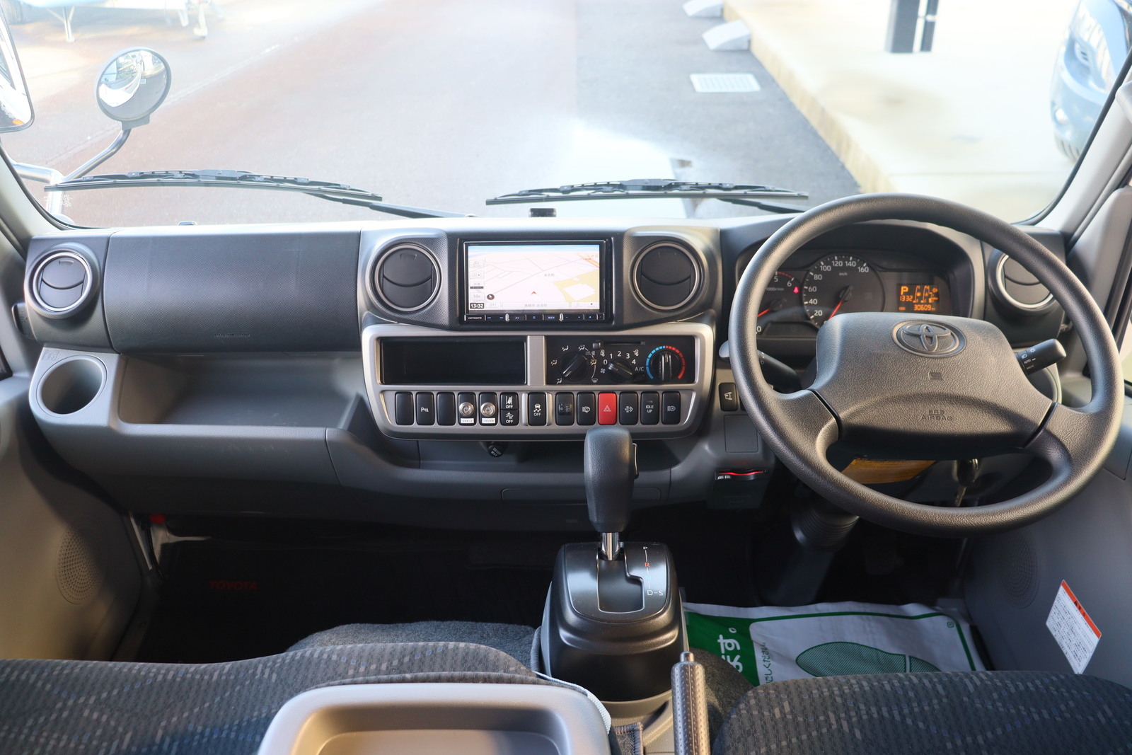 キャンピングカーキャブコン