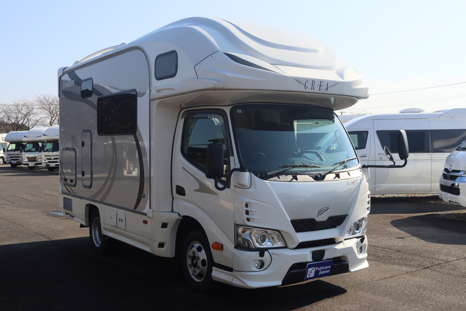 キャンピングカーキャブコン