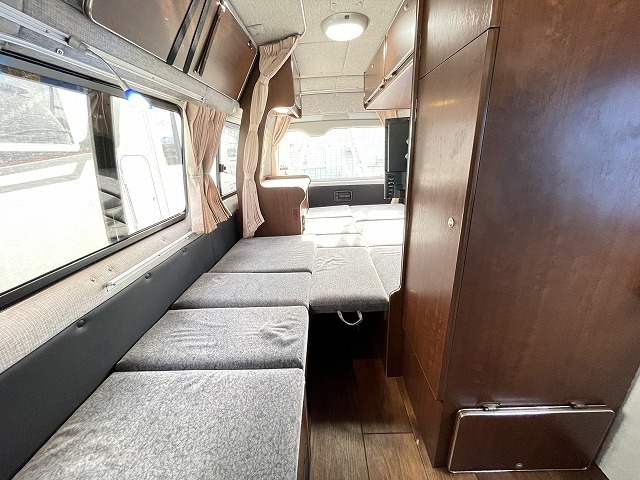 キャンピングカーバンコン