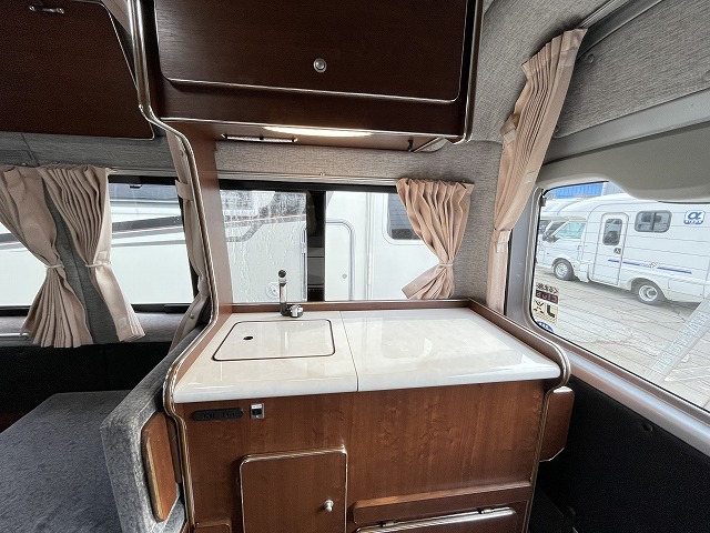 キャンピングカーバンコン