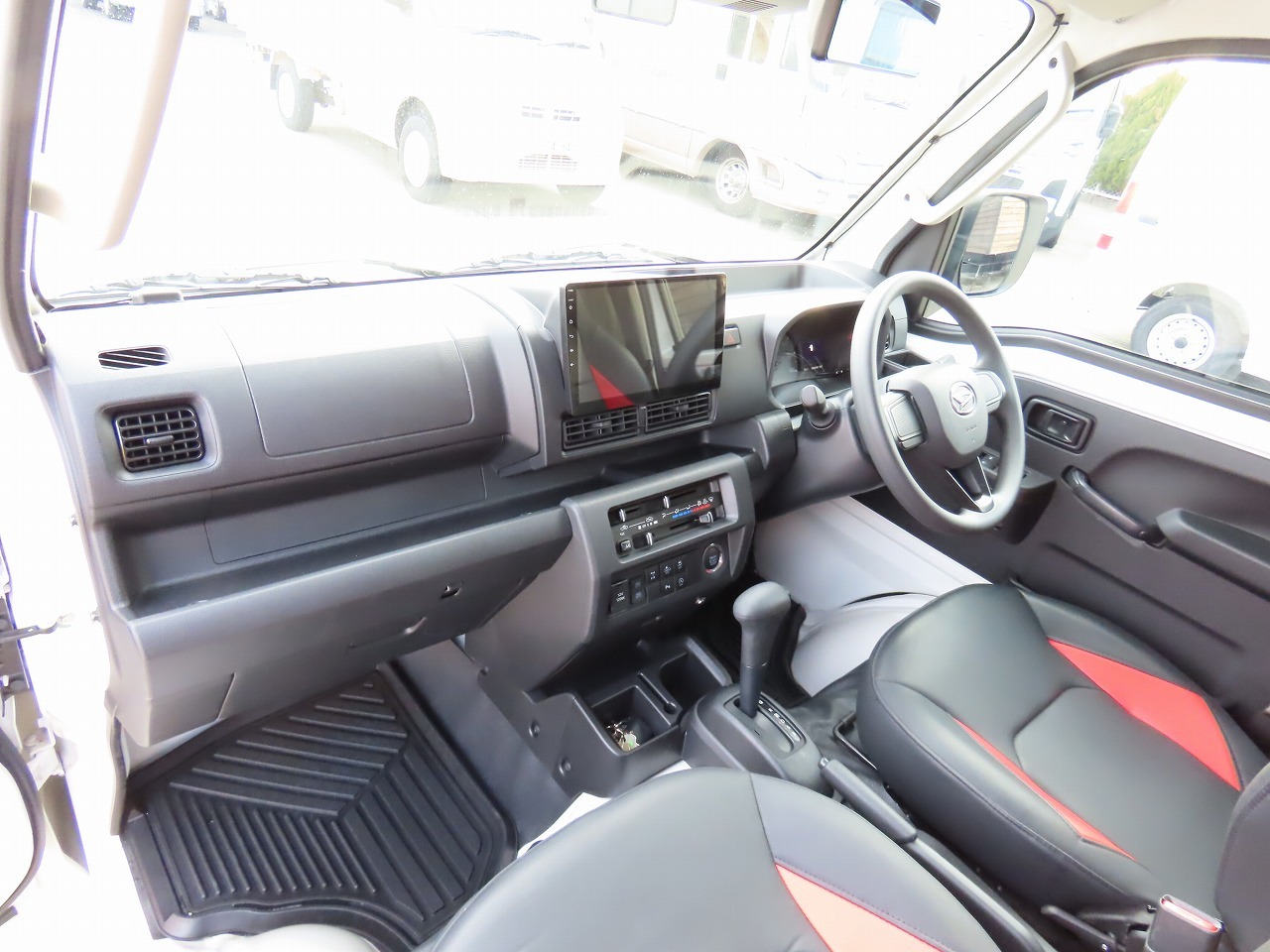 キャンピングカー軽キャンパー