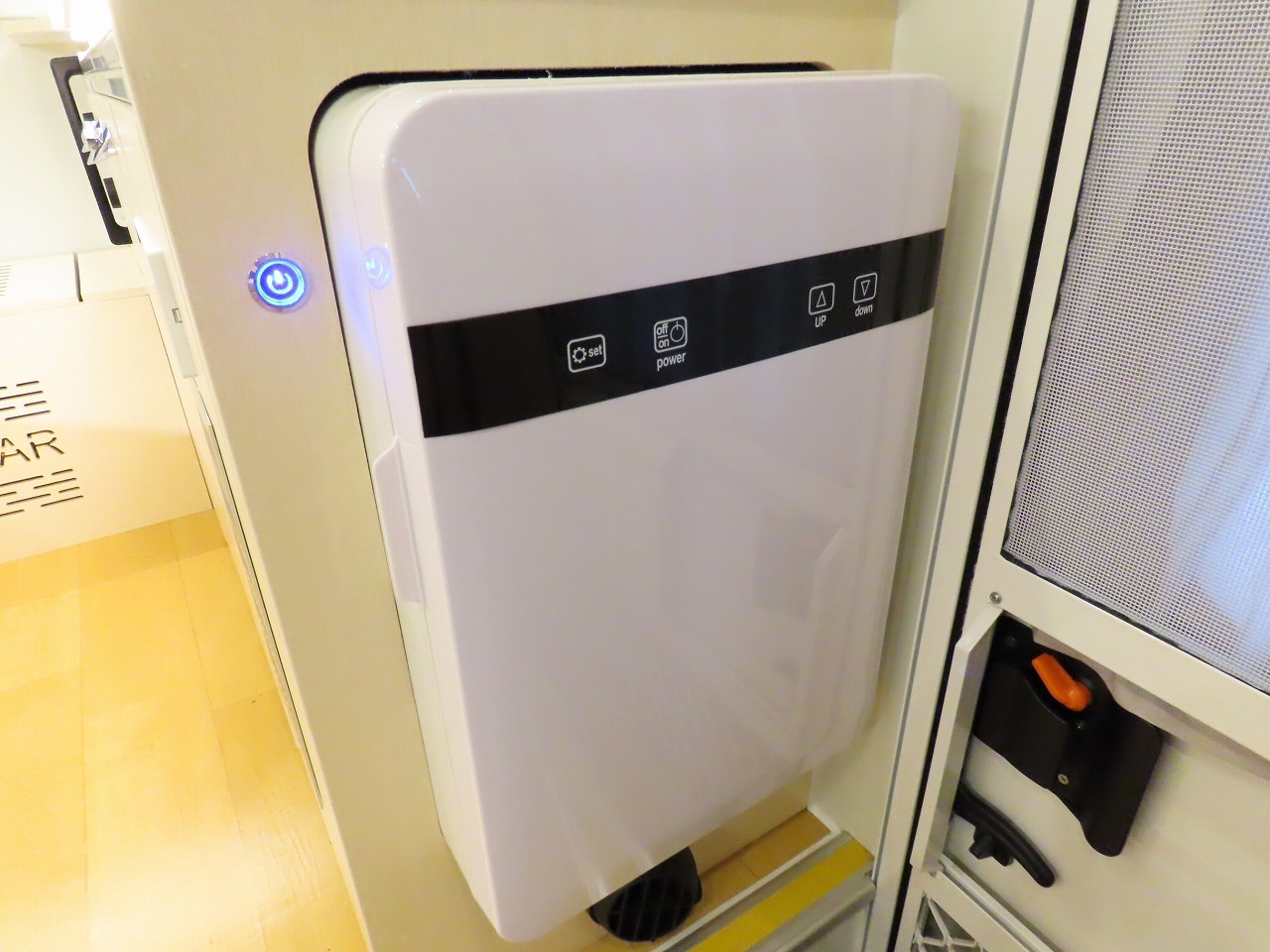 キャンピングカー軽キャンパー