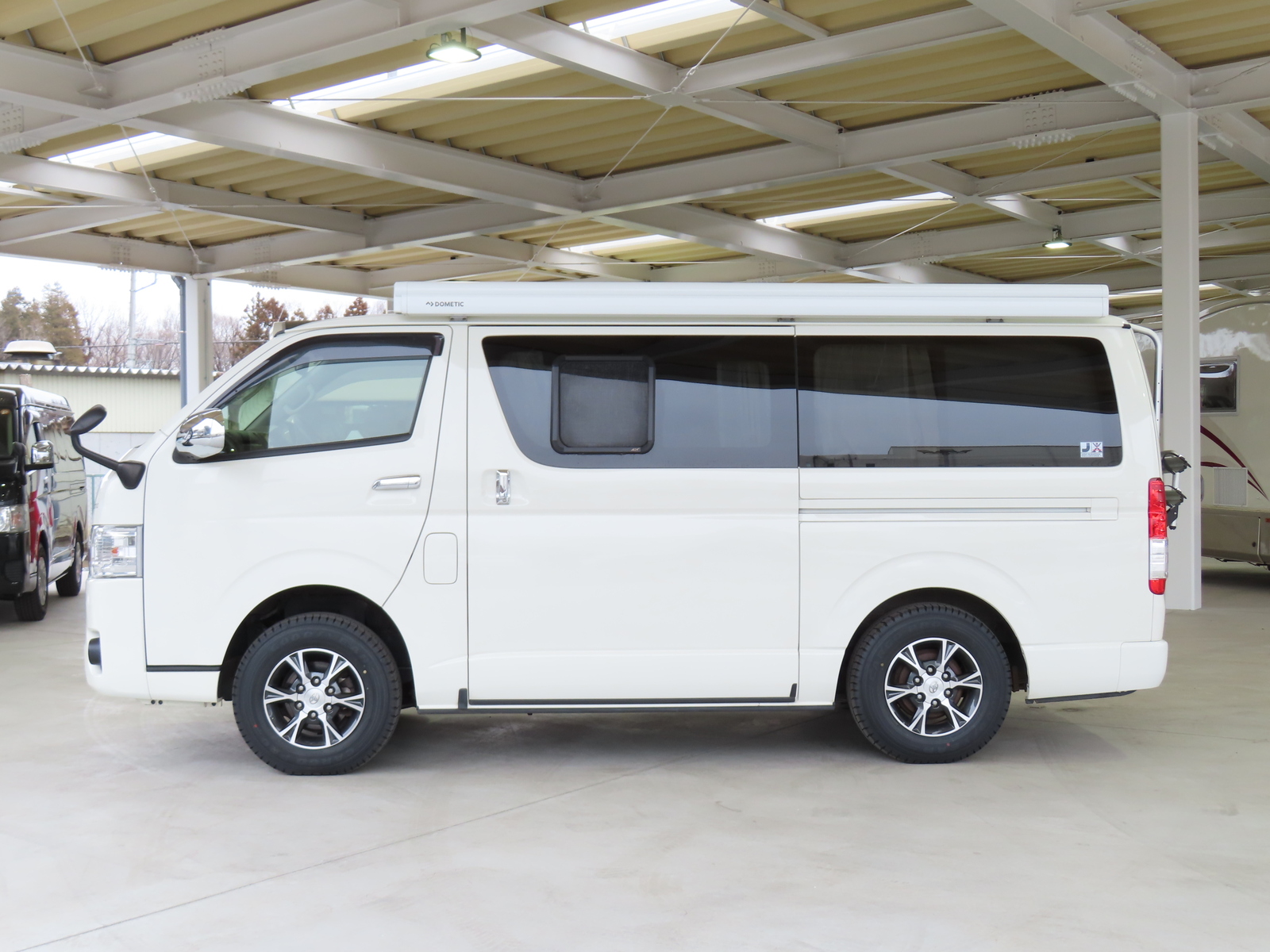 キャンピングカーバンコン