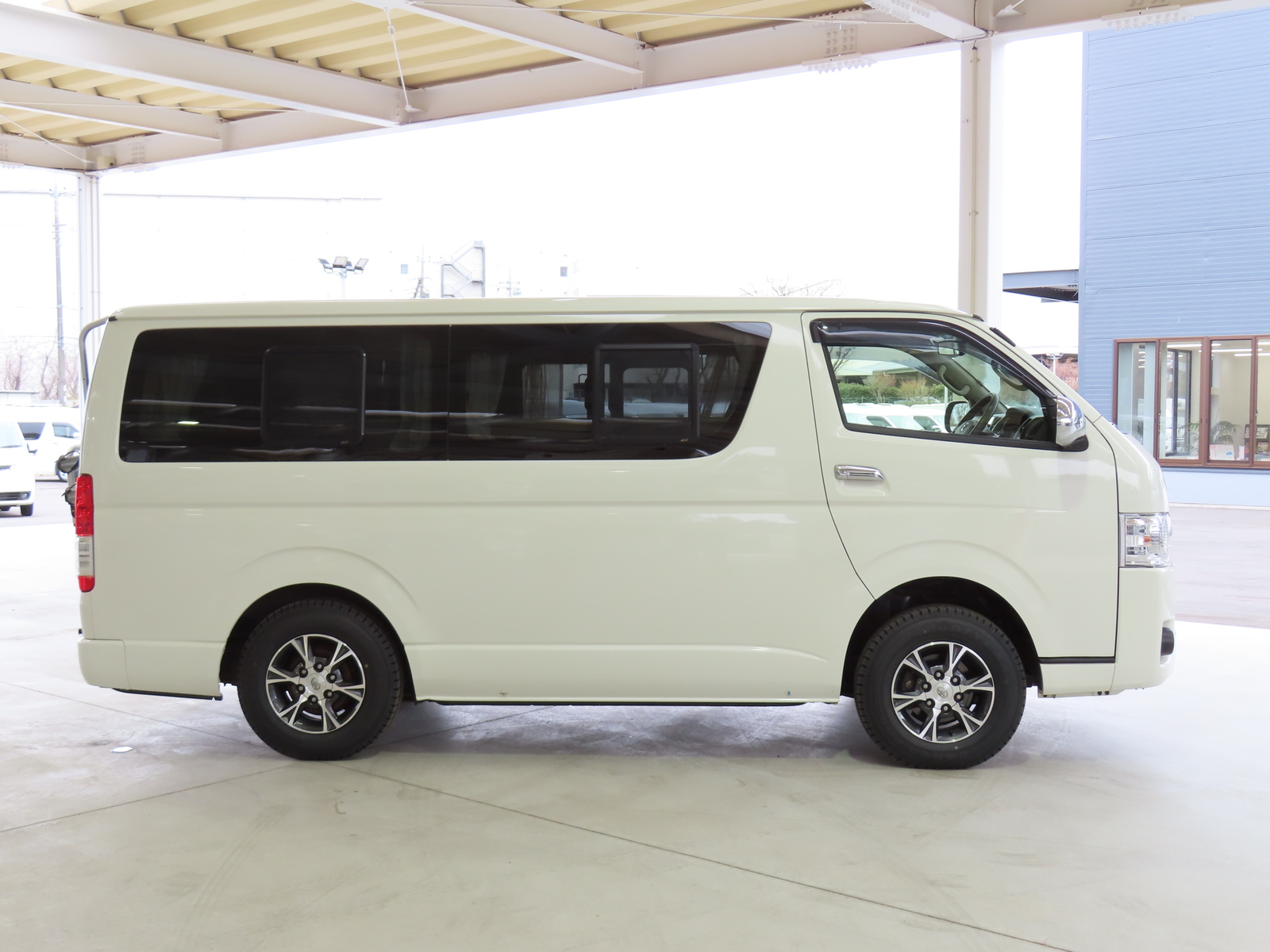 キャンピングカーバンコン