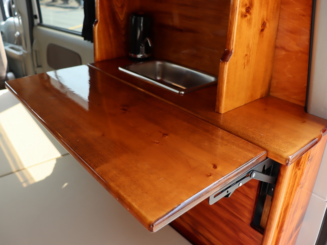 キャンピングカー軽キャンパー