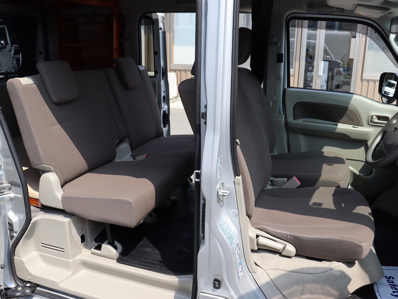 キャンピングカー軽キャンパー