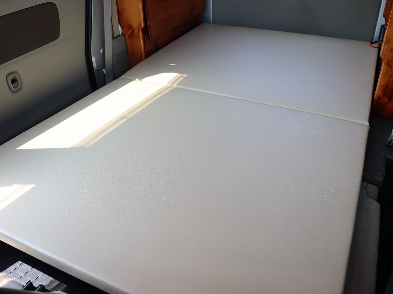 キャンピングカー軽キャンパー