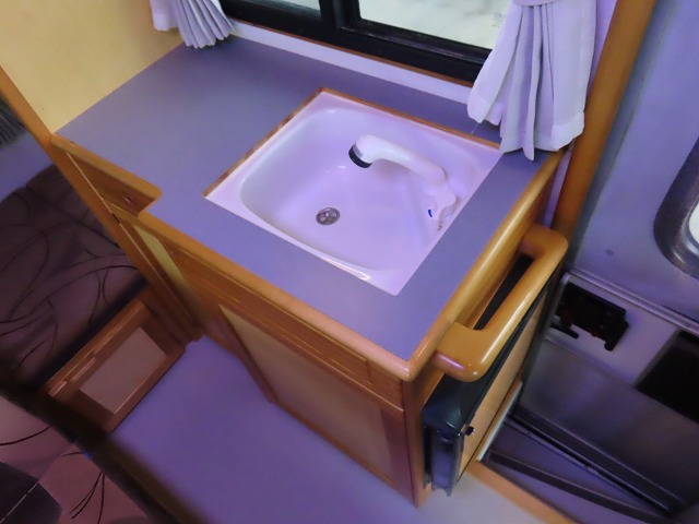 キャンピングカーキャブコン