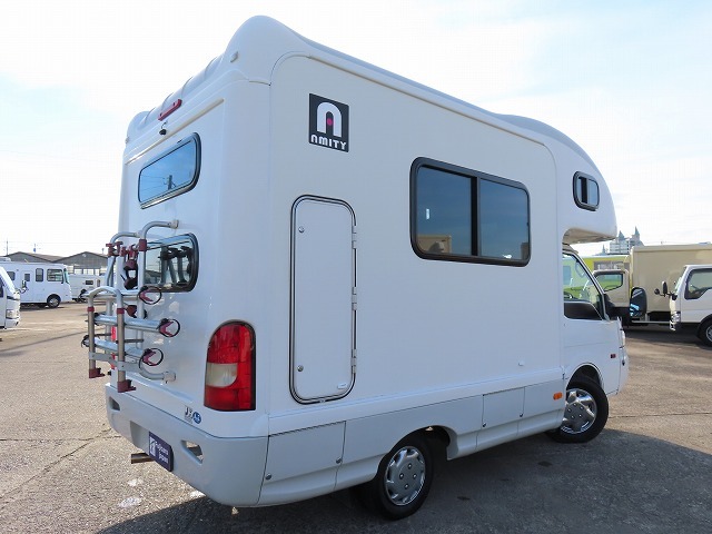 キャンピングカーキャブコン