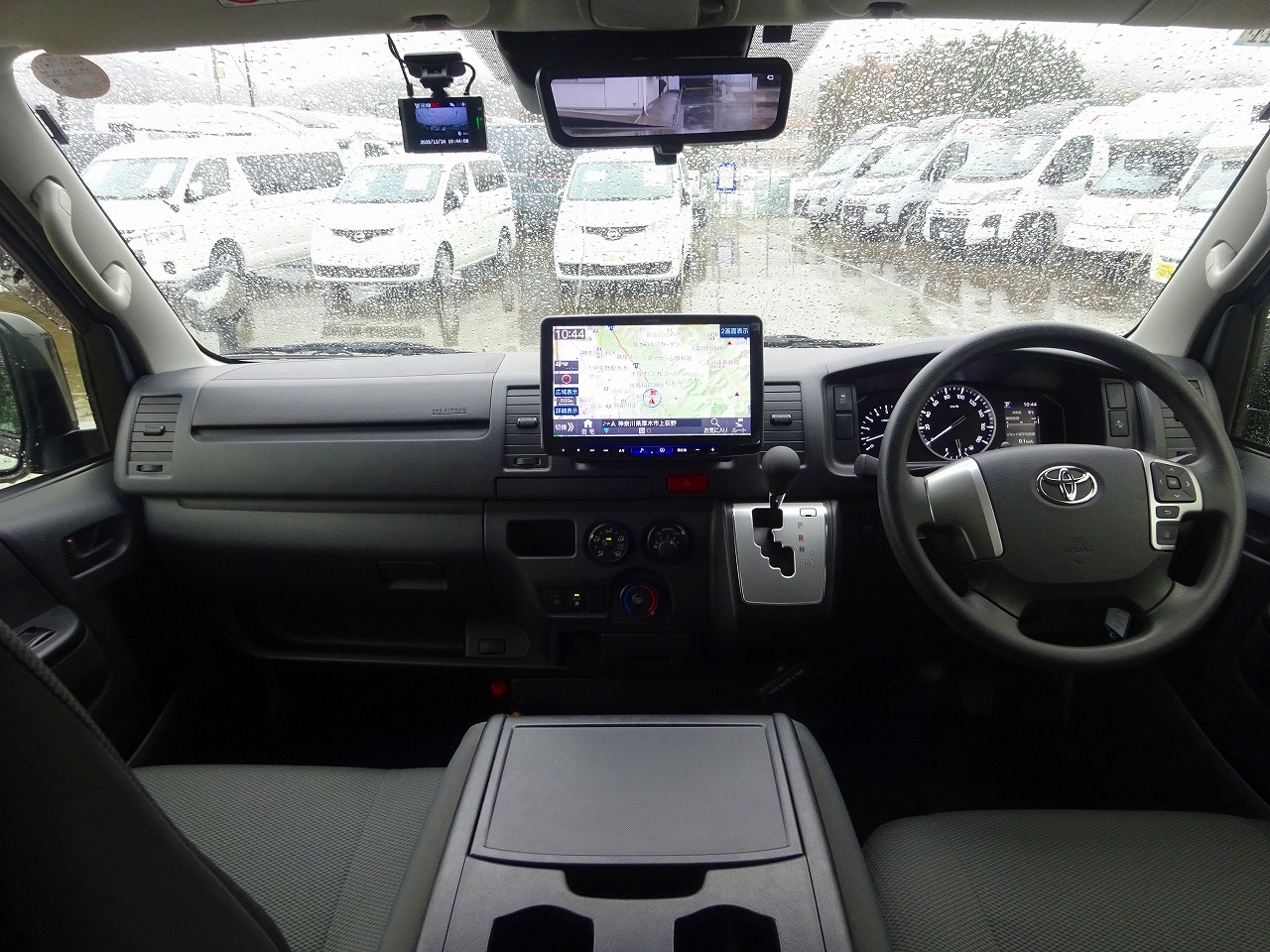 キャンピングカーバンコン