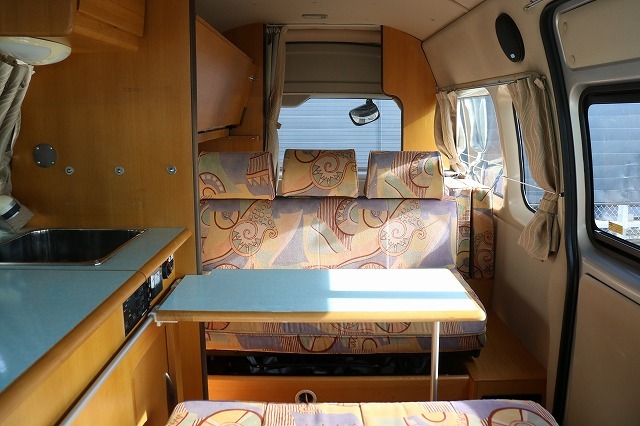 キャンピングカーバンコン