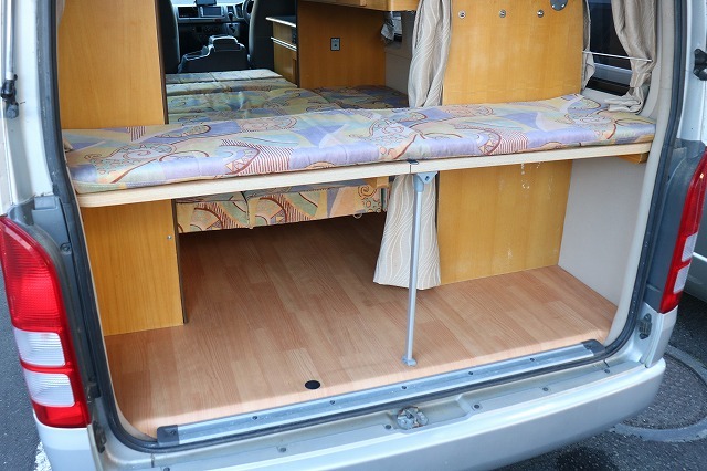 キャンピングカーバンコン