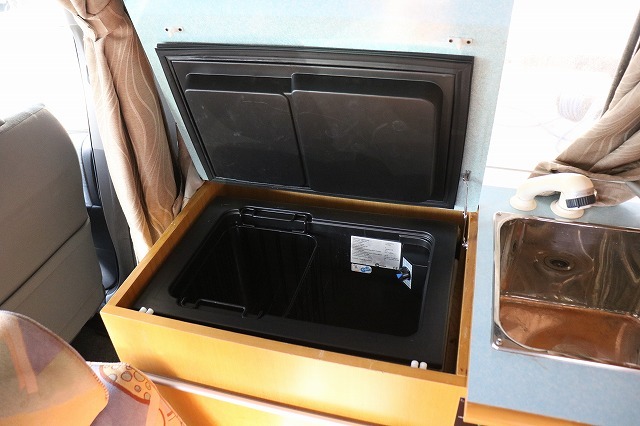 キャンピングカーバンコン