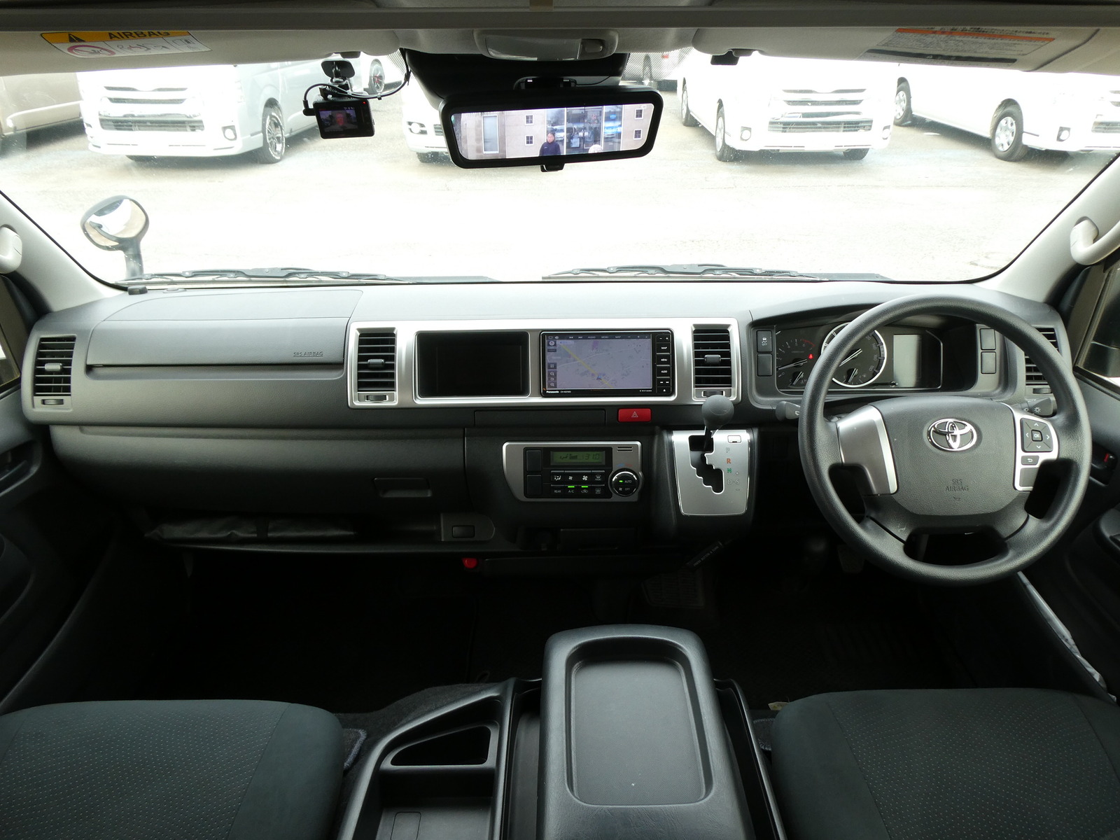 キャンピングカーバンコン