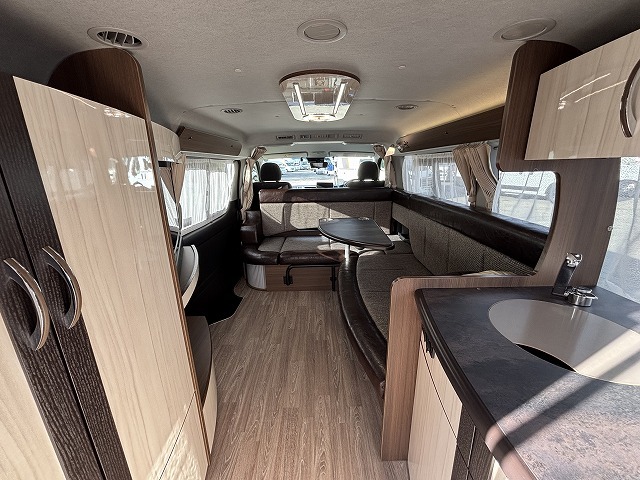 キャンピングカーバンコン