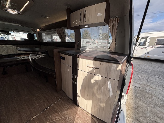 キャンピングカーバンコン