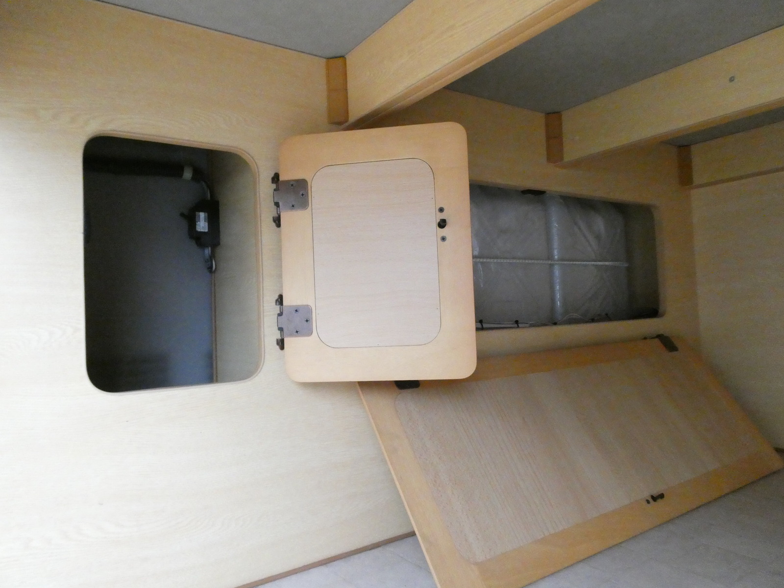 キャンピングカーバンコン