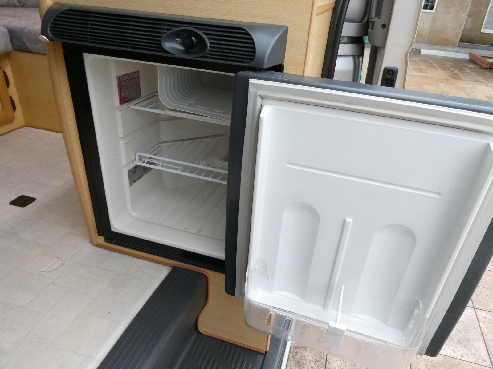 キャンピングカーバンコン