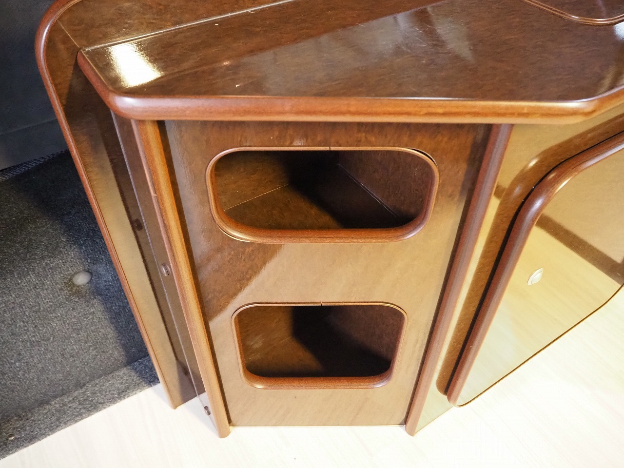 キャンピングカーバンコン