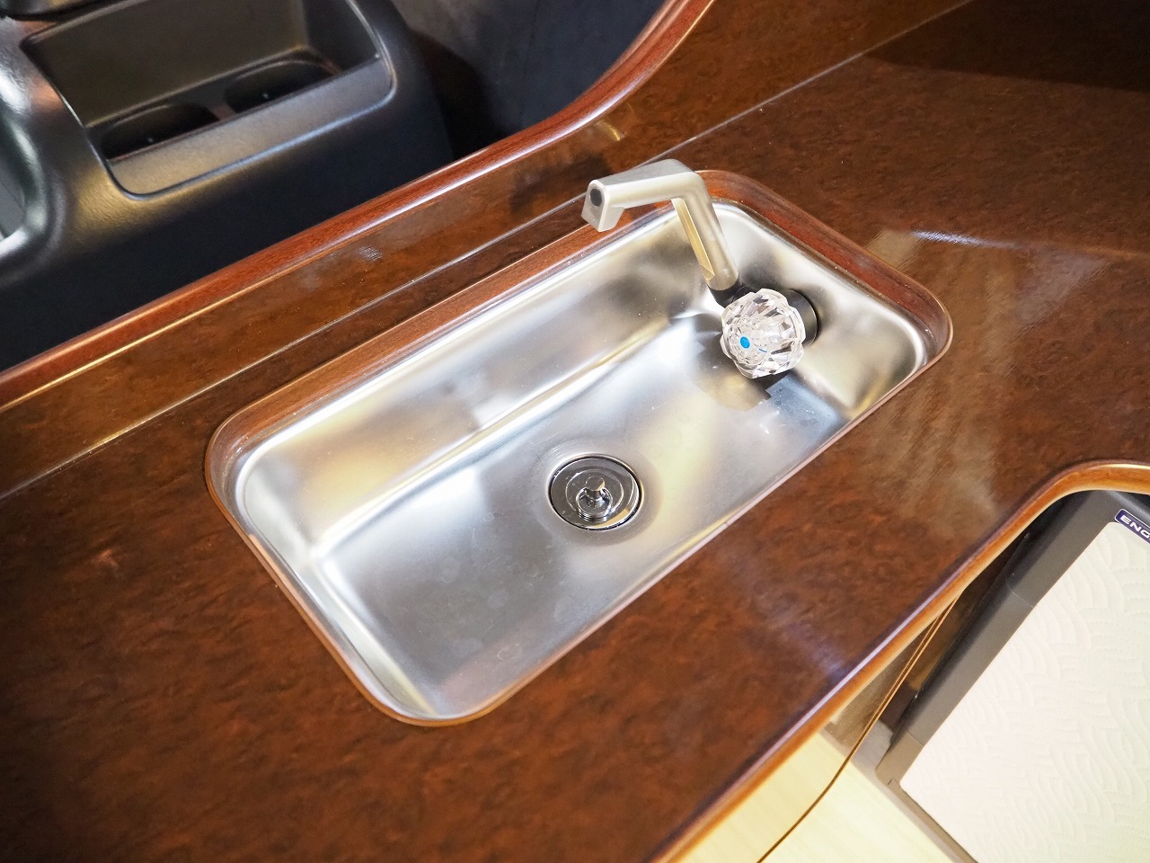 キャンピングカーバンコン