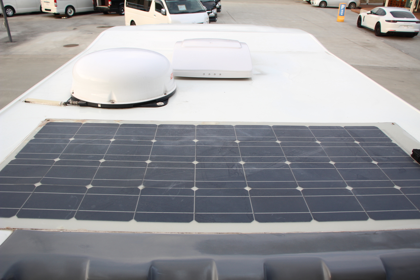 キャンピングカー軽キャンパー