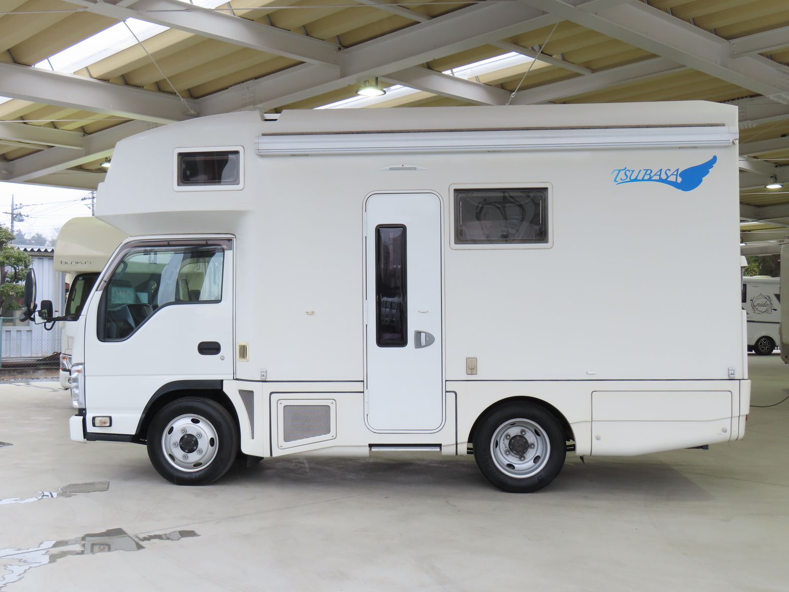 キャンピングカーキャブコン