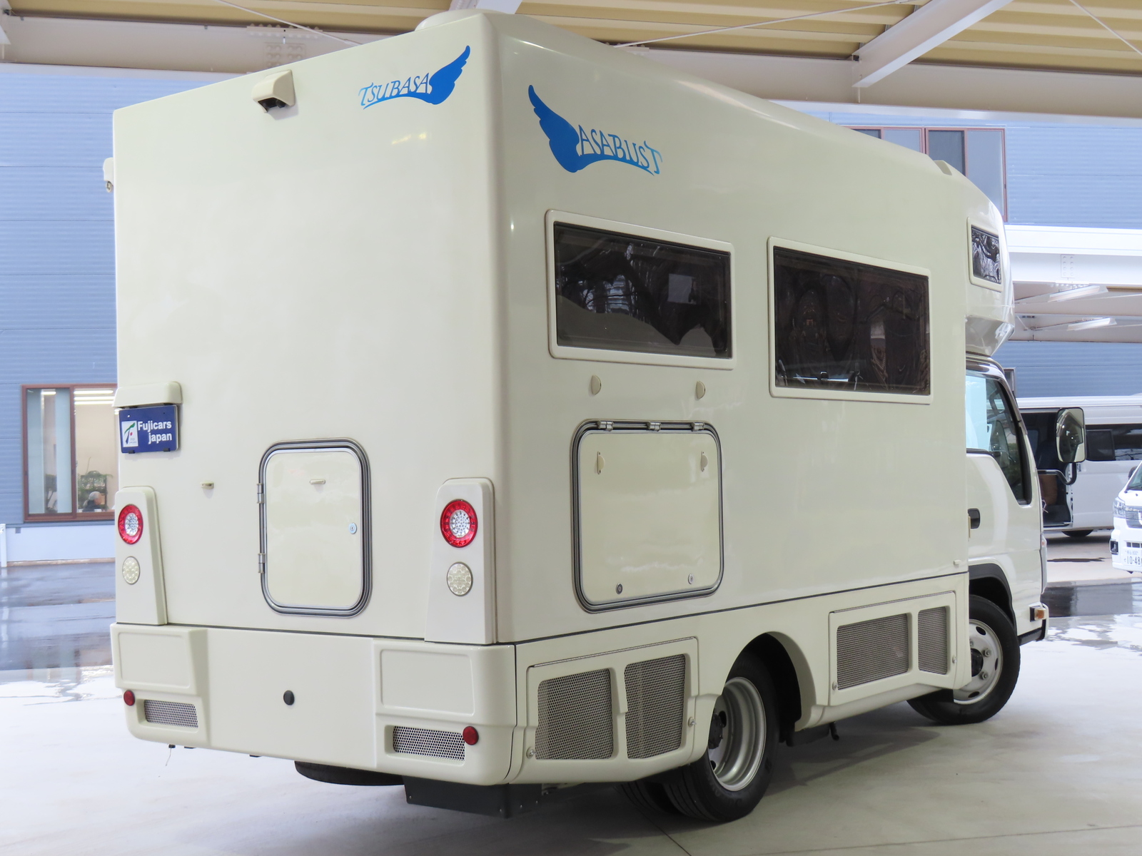 キャンピングカーキャブコン