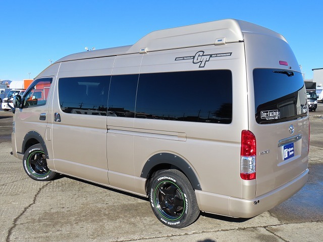 キャンピングカーバンコン