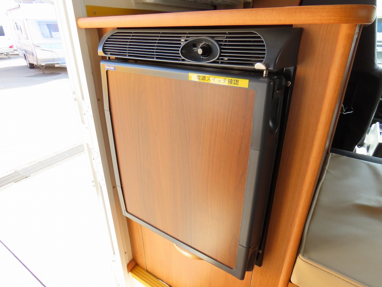 キャンピングカーキャブコン