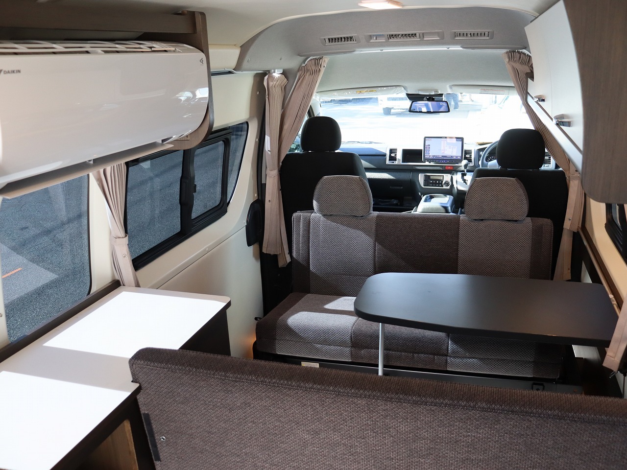 キャンピングカーバンコン