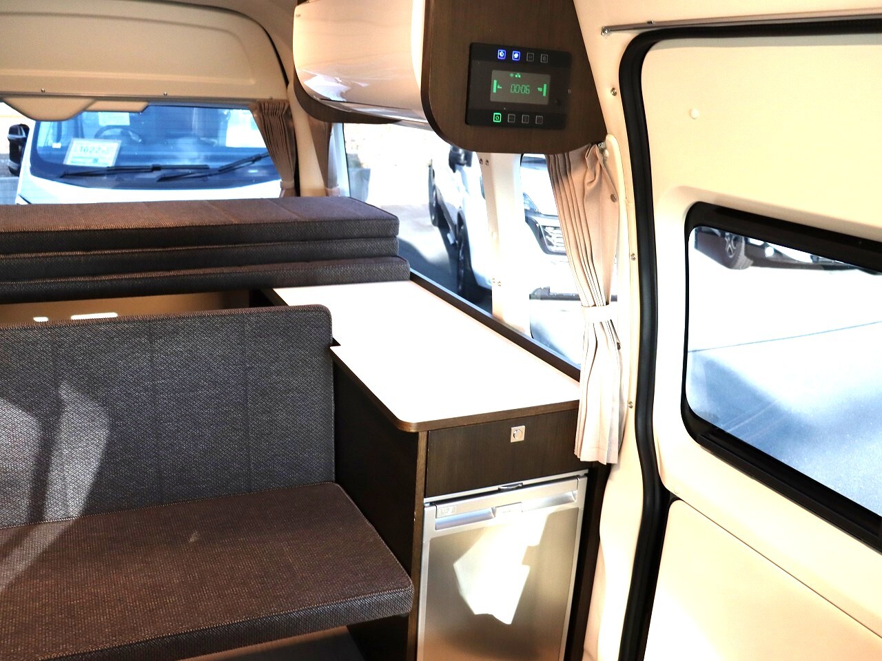 キャンピングカーバンコン