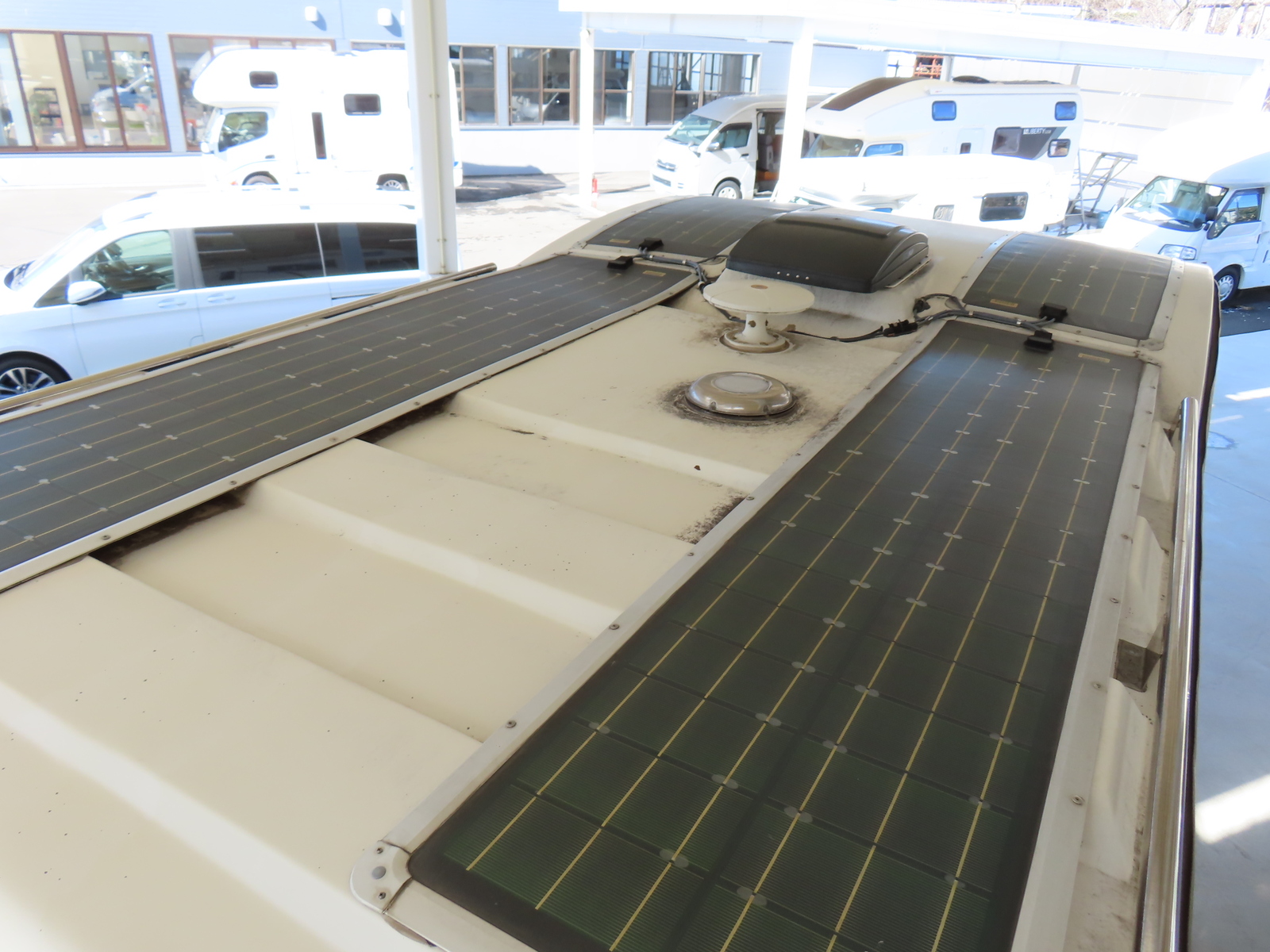 キャンピングカーキャブコン