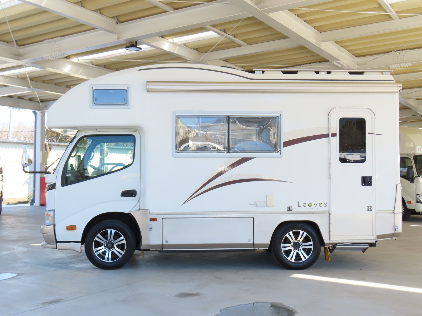 キャンピングカーキャブコン