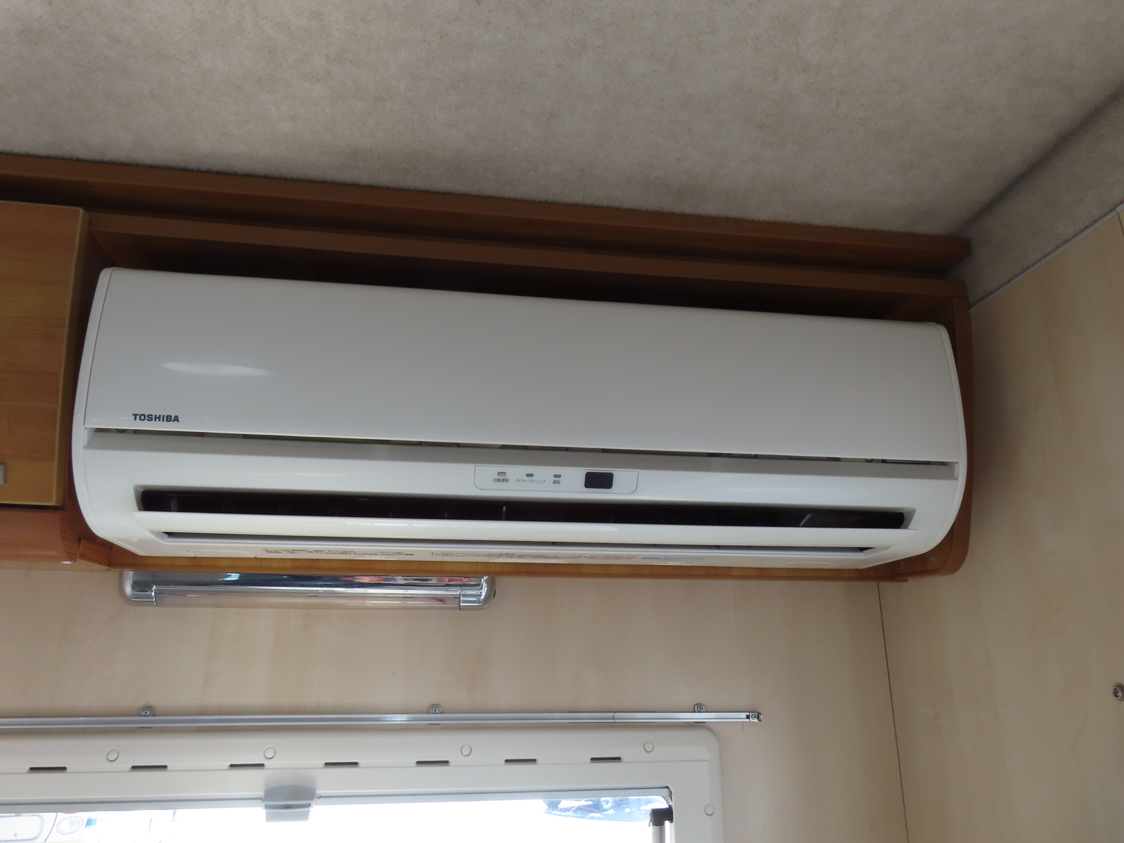 キャンピングカーキャブコン