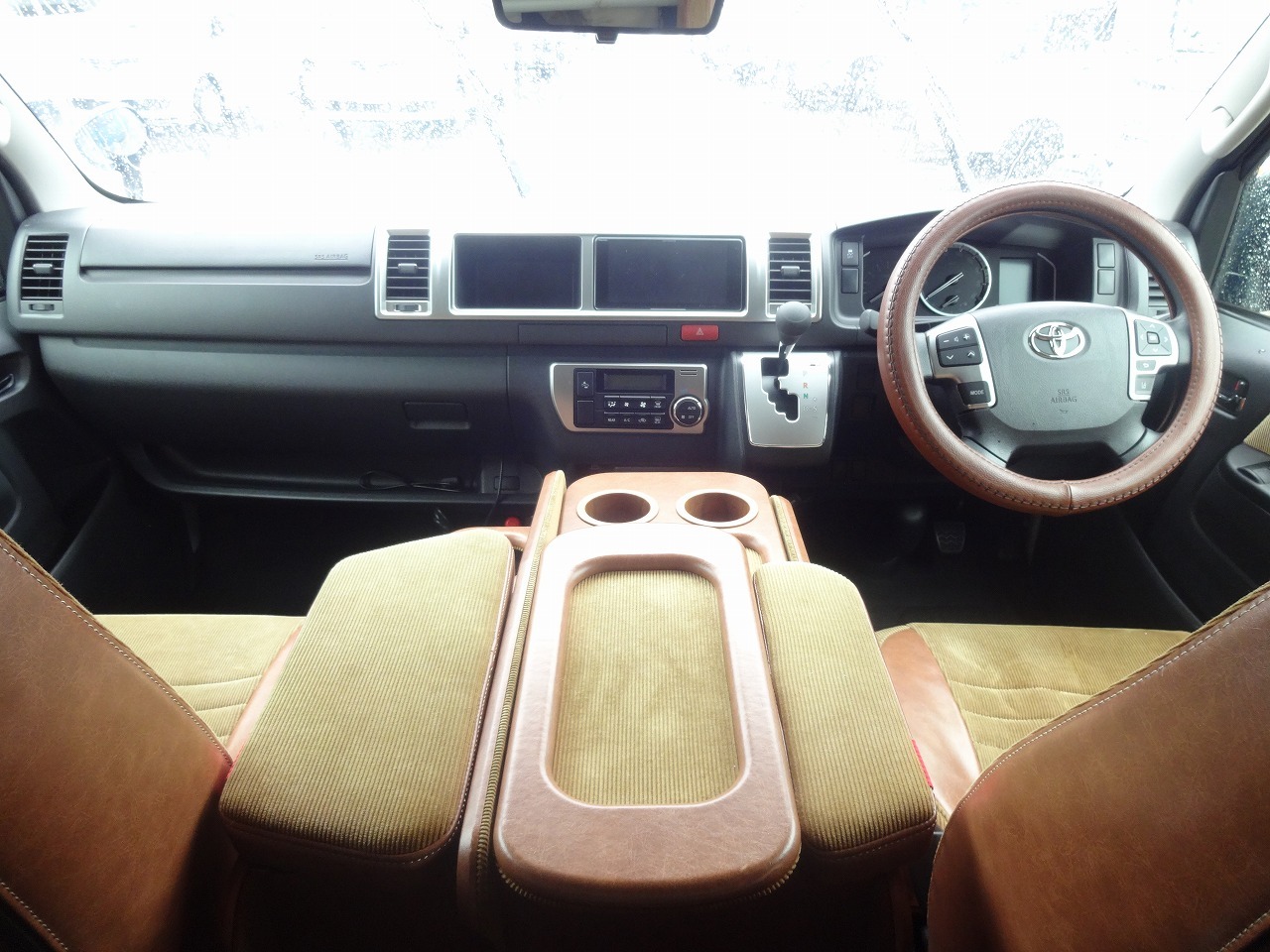 キャンピングカーバンコン