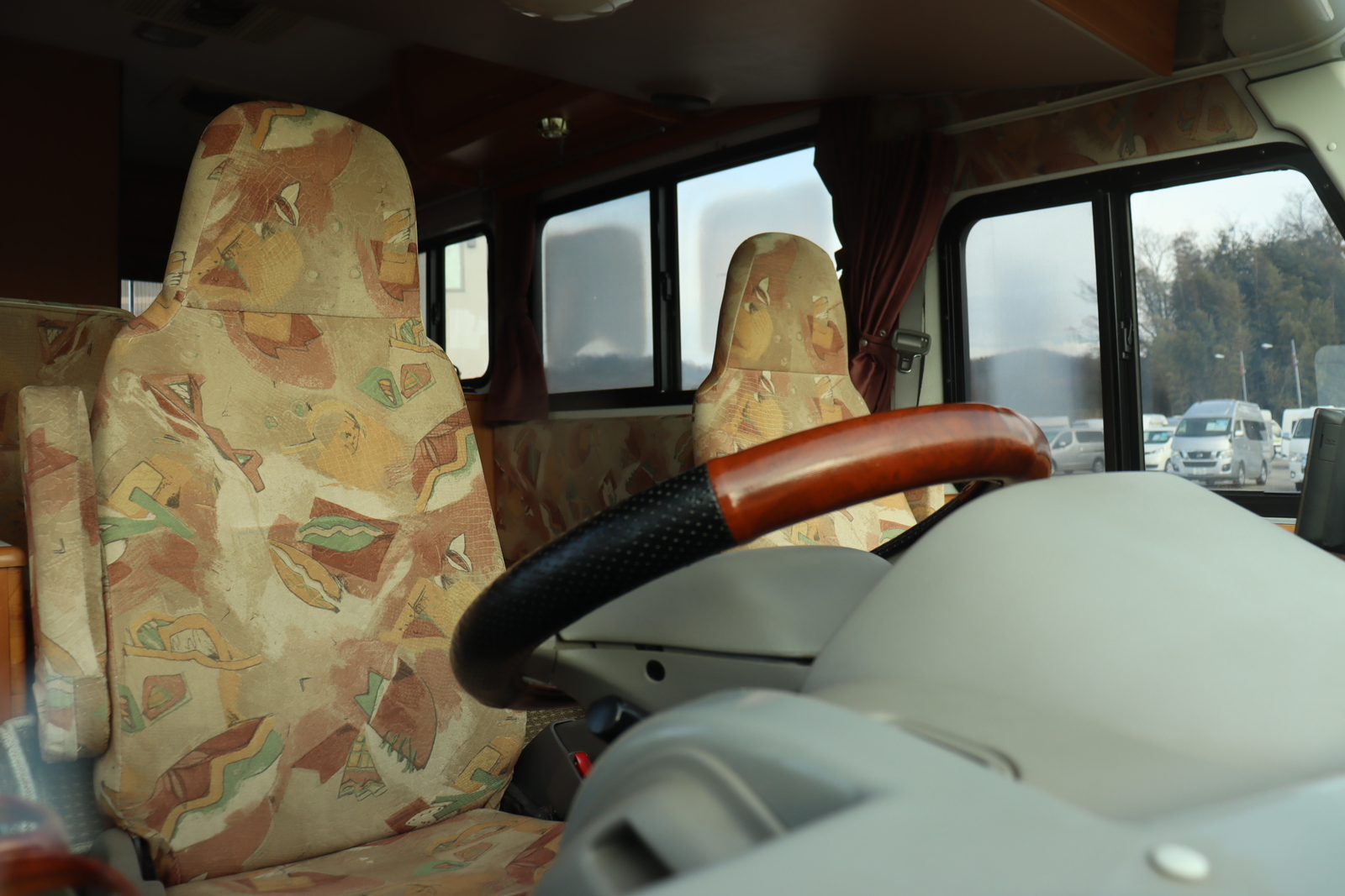 キャンピングカーキャブコン